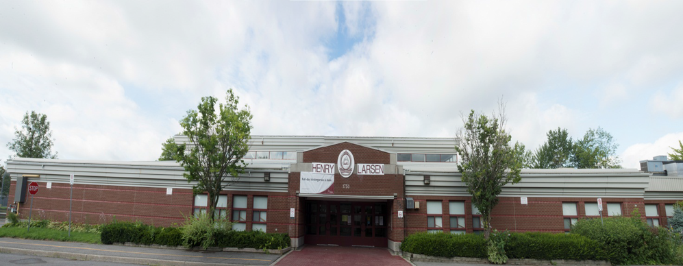 picture of the front of henry larsen school